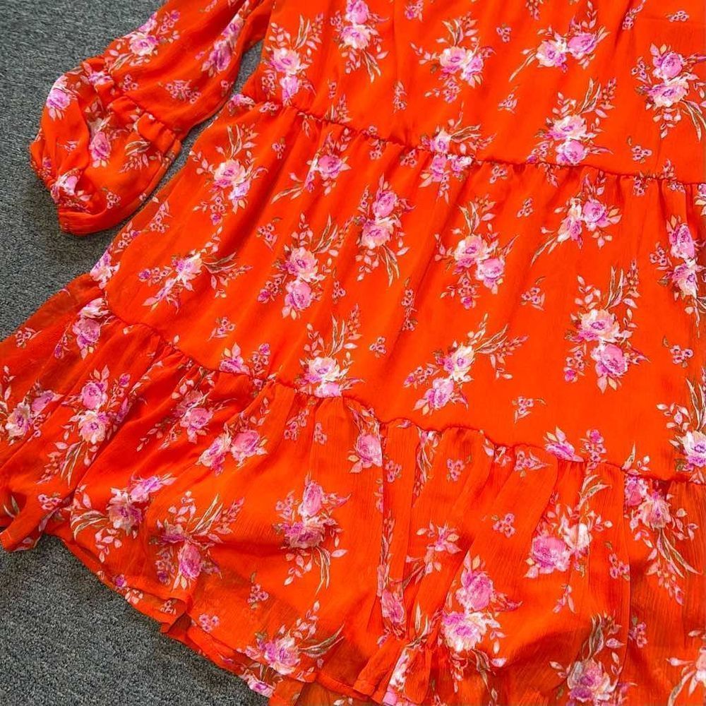 Vince Camuto Floral V Neck Long Marie Sleeves Layered Knee High Dress Size XL - Picture 4 of 11